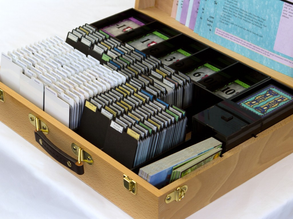 Dominion card box